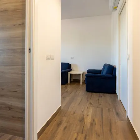 The Gateway Апартаменты