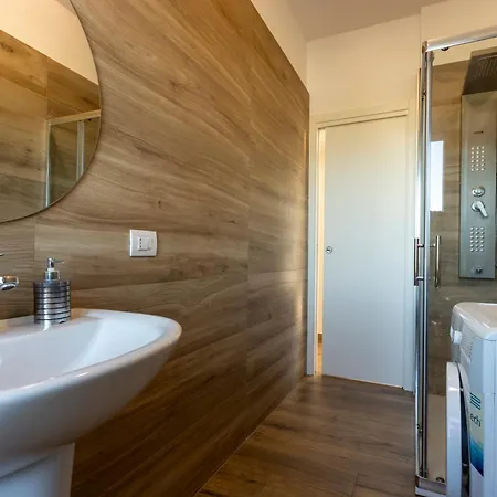 The Gateway Апартаменты