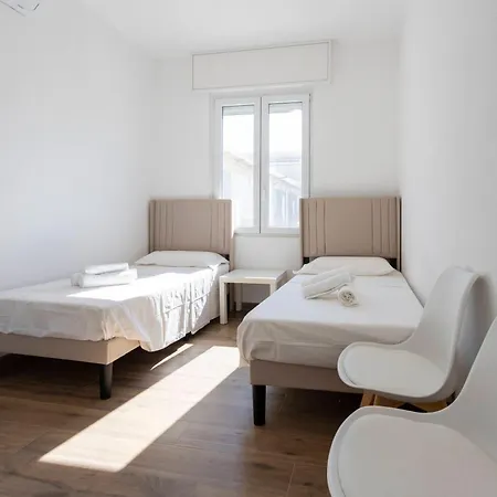 Апартаменты The Gateway